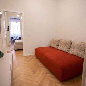 Light Apartment - Cattaro 65